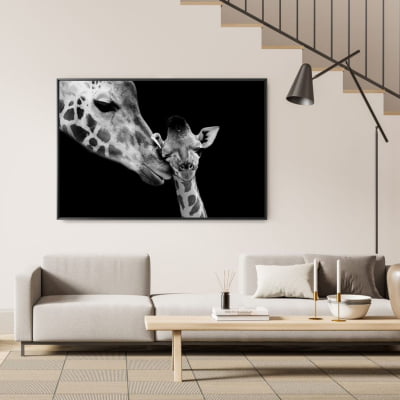 Quadro decorativo Girafa filhote preto e branco