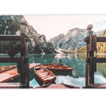 Quadro Decorativo em canvas Barcos em meio as montanhas no lago